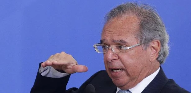 Bancos cobram CPMF, como disse Guedes? Tarifa para TED é imposto? Entenda