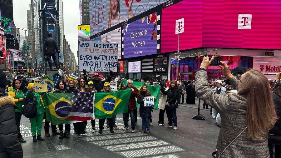 Ato esvaziado em NY tem live de Bolsonaro: 'Junta para parecer mais gente' Jamil Chade