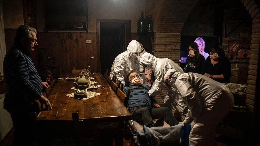 Fotos da pandemia são antídoto para negacionismo que potencializou mortes
