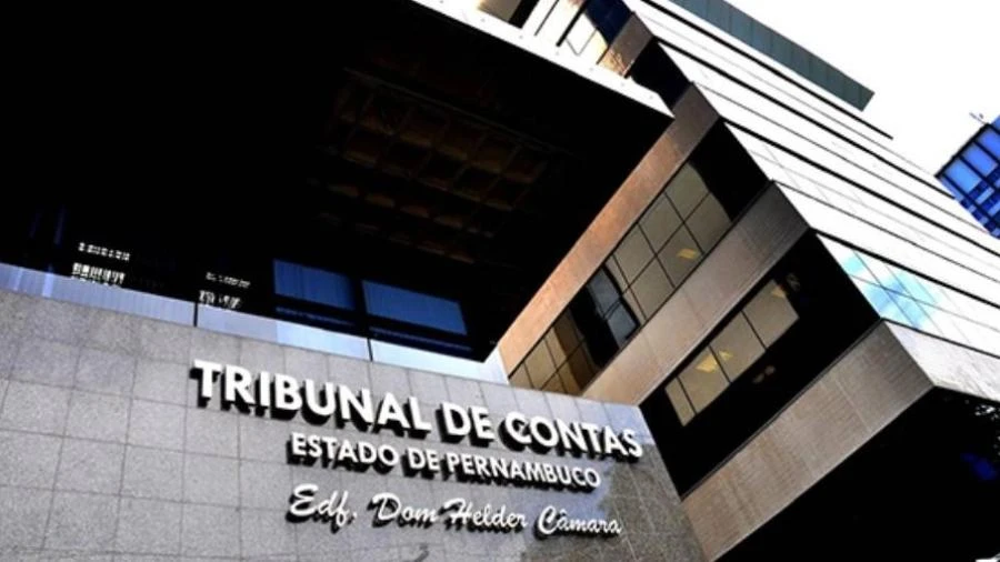 Secretária do TCE-PE tentou fraudar prova da Polícia Civil, diz PF