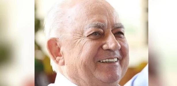 Vítima de Covid-19, bispo Abigail Carlos de Almeida é sepultado em Goiânia