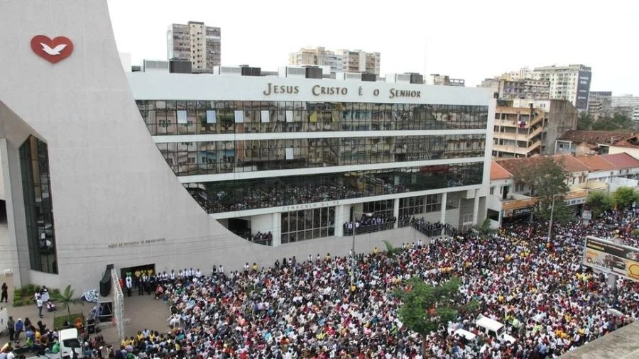 Como a Igreja Universal criou 'império brasileiro' na África