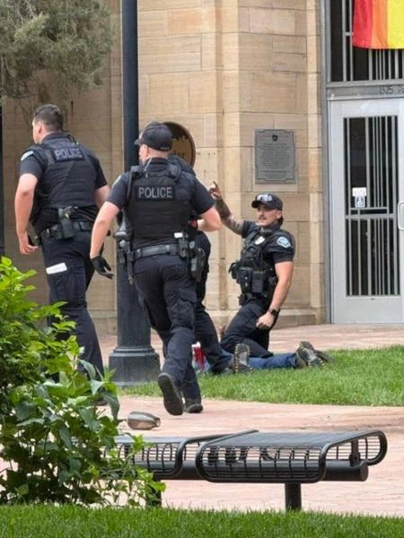 Ataque a shopping nos EUA deixa vários feridos; suspeito é preso