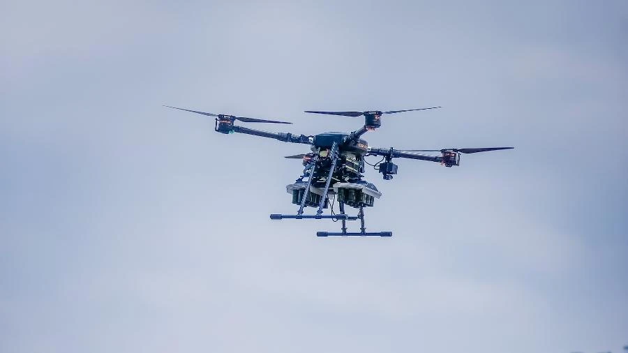 Pânico e esmagamento: os riscos de drones com gás lacrimogêneo em pancadões