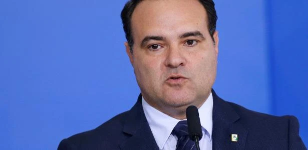 Bolsonaro deve indicar ministro Jorge Oliveira para o TCU