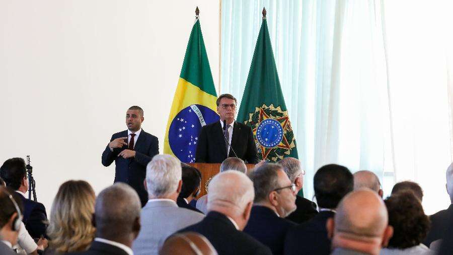 Bolsonaro buscou 'tolerância' internacional para golpe, diz PGR Jamil Chade