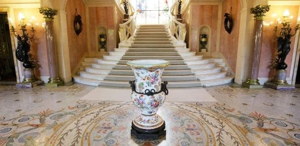 Deputados pressionam Alerj para 'despejar' Witzel do Palácio Laranjeiras