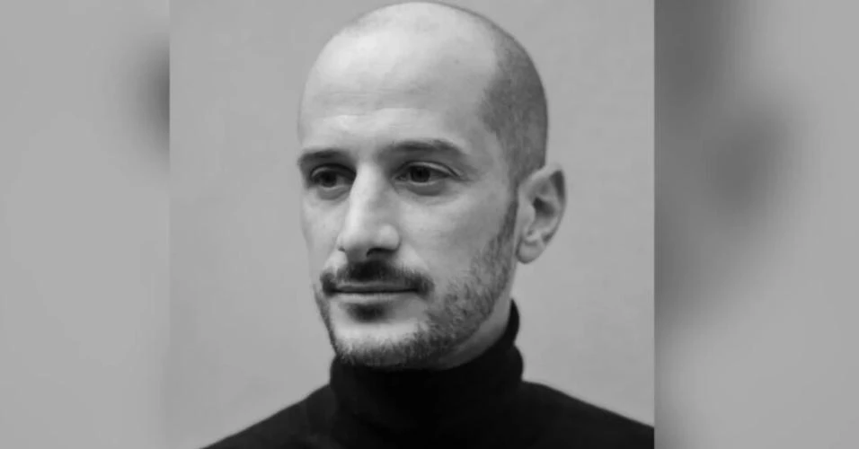 Fotojornalista francês premiado morre na Ucrânia atingido por drone russo; Macron lamenta perda