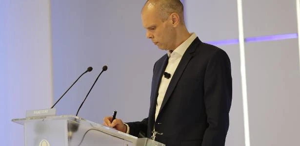 Em defesa de Ricardo Nunes, Covas diz que ele brigou com bancos por recurso