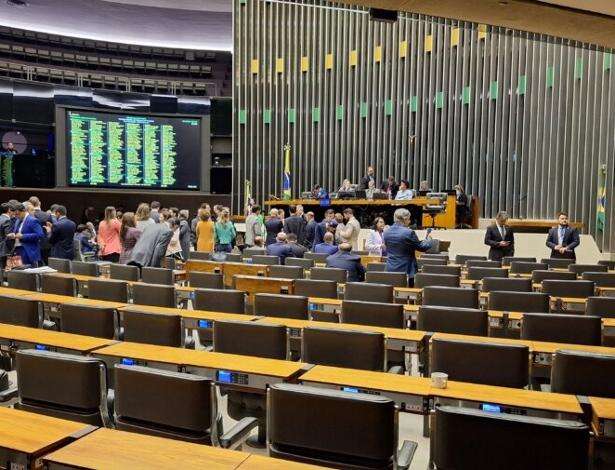 Veja como votaram os deputados no projeto de lei do pacote fiscal