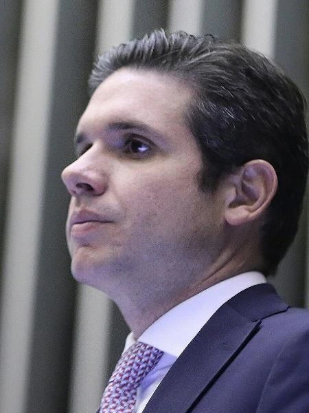 Projeto que propõe o fim da escala 6x1 está totalmente parado na Câmara Andreza Matais