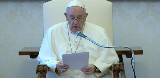 Papa remove bispo polonês acusado de acobertar abusos