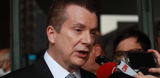Russomanno exerce direito de resposta em tempo de Covas no rádio