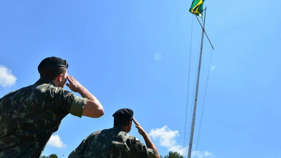 Agência de turismo citada em inquérito do INSS tem contratos com o Exército