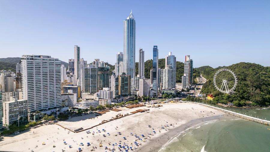 Balneário Camboriú tem metro quadrado mais caro do país, diz índice FipeZAP