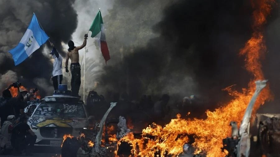 Governador da Califórnia acusa Trump por violência em LA: 'Bagunça'