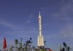 China manda primeiros astronautas para nova estação espacial