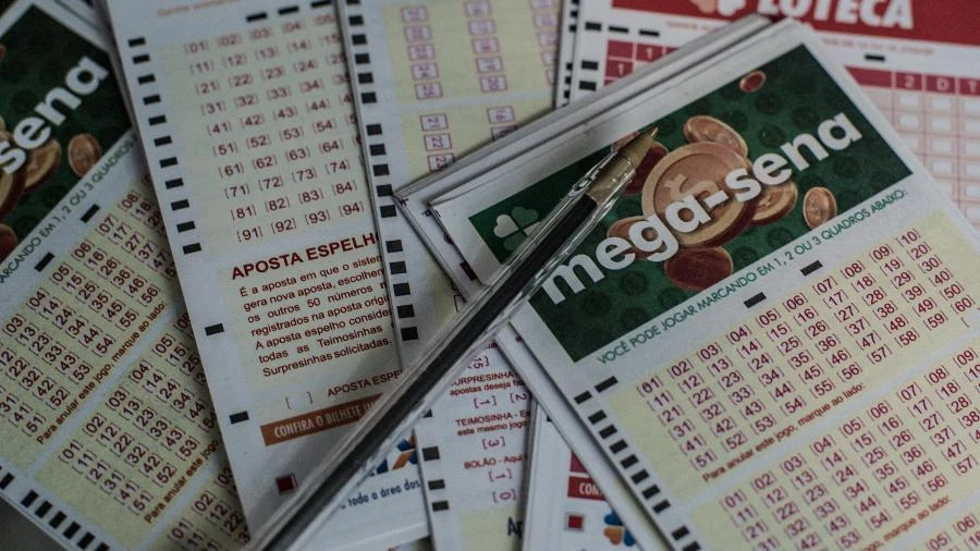 Mega-Sena: quanto R$ 100 milhões rendem todo mês na poupança e no Tesouro