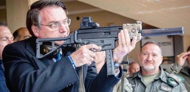 Câmara do MPF critica Bolsonaro por portaria que afrouxou controle de armas