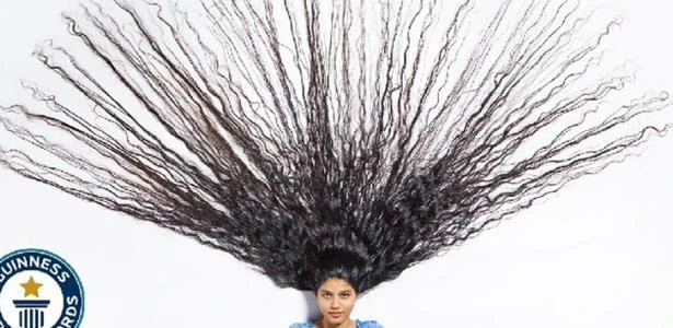 Indiana bate o próprio recorde de adolescente com o maior cabelo do mundo