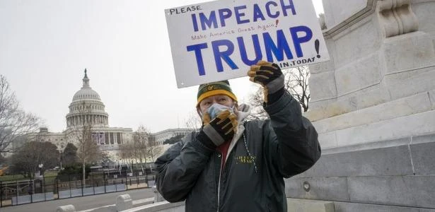 Os argumentos dos democratas para pedir o impeachment de Trump