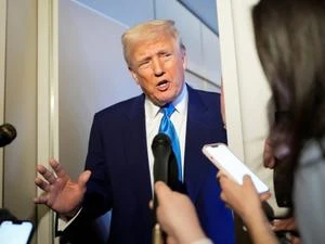 Trump recua após mundo decidir não apanhar calado, diz Sakamoto