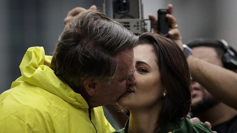 Entenda por que Michelle não quis que Bolsonaro fosse internado em SP