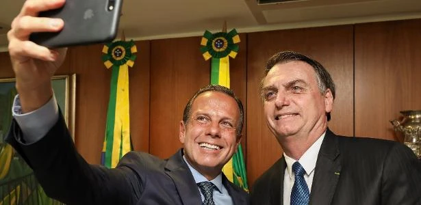 Covid: Após fala de Doria, Bolsonaro diz que vacinação não será obrigatória