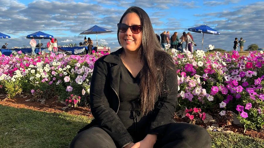 'Quero enxergar os meus filhos de novo': ela perdeu visão após tiro do ex