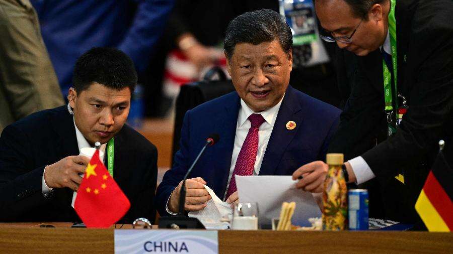 Em tensão com EUA, Xi Jinping anuncia inovações tecnológicas com Sul Global