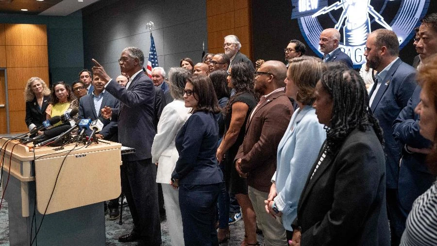 Texas em crise, Gaza sob ameaça e Musk com US$ 29 bilhões