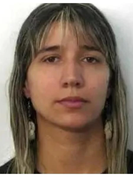 Policial é achada morta dentro de carro no RJ; esposa e sogros são presos