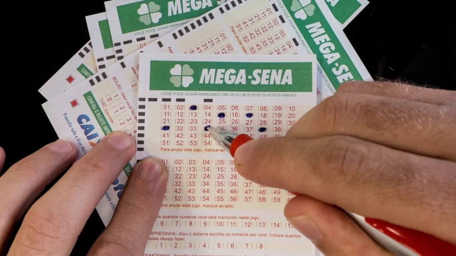 Mega-Sena: quanto R$ 60 milhões rendem todo mês na poupança e no Tesouro