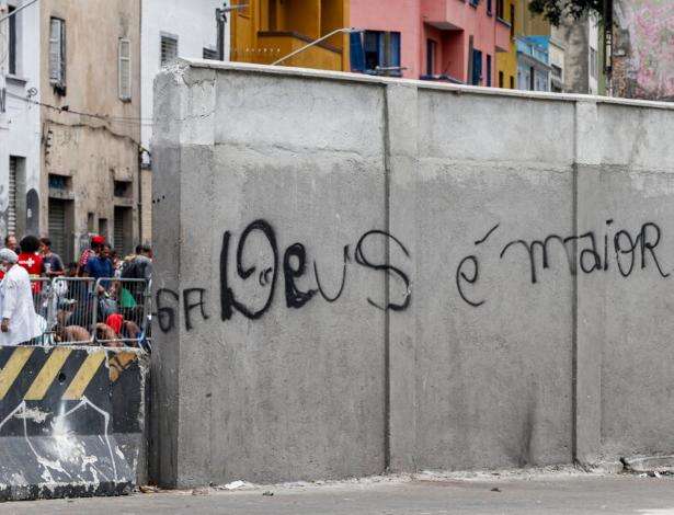 Psol vai ao Supremo solicitar pela retirada do muro ao redor da Cracolândia