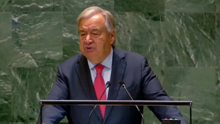 Chefe da ONU alerta que mundo corre o risco de 'caos' e ataca Trump Jamil Chade