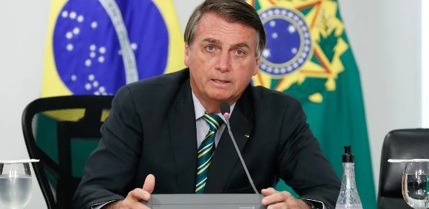 Bolsonaro diz que não pode baixar impostos por causa da Lei de Responsabilidade Fiscal