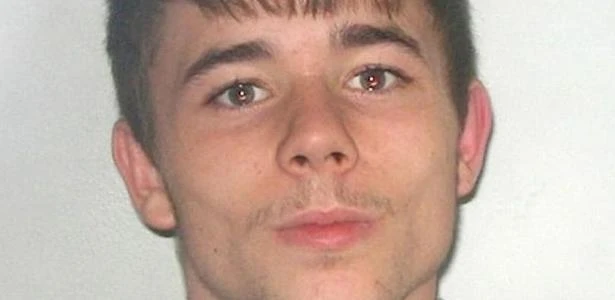 Médicos descobrem celular dentro do ânus de homem atropelado na Inglaterra