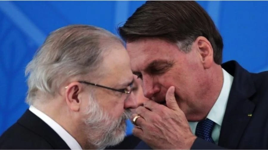 Brasil cai em ranking de combate à corrupção; relatório cita 'nomeações de Bolsonaro' e 'desmantelamento da Lava Jato'