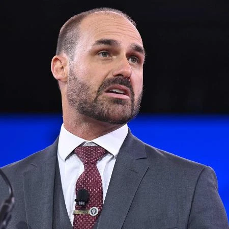 Sanção contra Moraes orquestrada por Eduardo Bolsonaro nos EUA tem 3 bases Letícia Casado - Colunista e Em nov