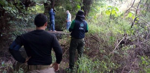 Cartéis de drogas: o mistério dos restos mortais de 59 pessoas descobertos em covas no México