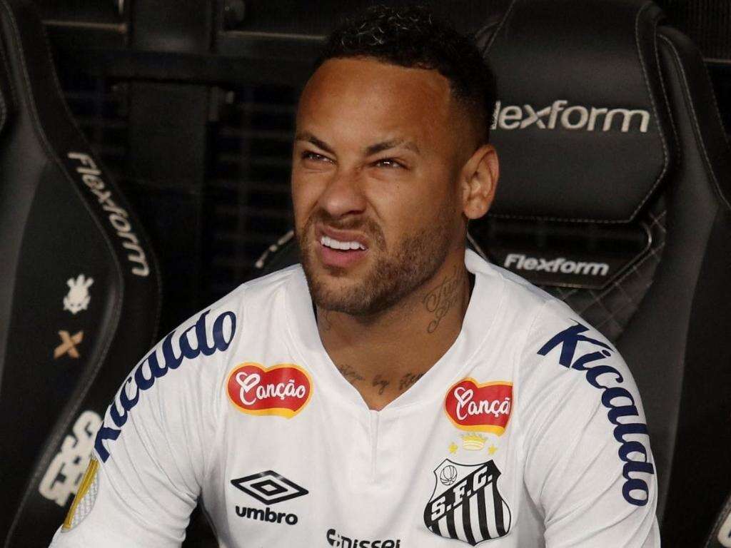 Antes de perder semi, Neymar chorou em preleção do Santos: 