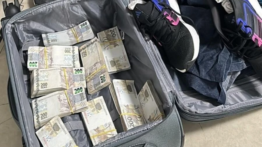 Justiça solta empresários flagrados com R$ 1,3 milhão no aeroporto do DF