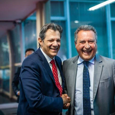Ameaçados pelo centrão, Haddad e Rui se unem após derrota no Congresso Carla Araújo e Lucas Borges Teixeira