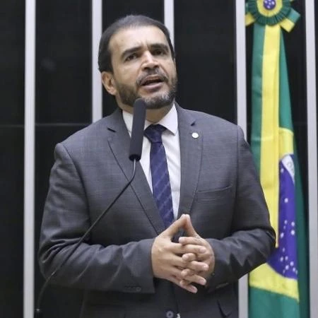 'Cartas marcadas': Josias critica escolha de 'amigo' em ação contra Eduardo