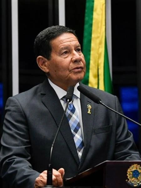 Após Malafaia chamar generais de 'frouxos', Mourão rebate: 'Falastrão'