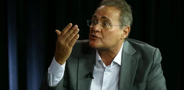 Renan Calheiros elogia Jair Bolsonaro por combater ?estado policialesco?