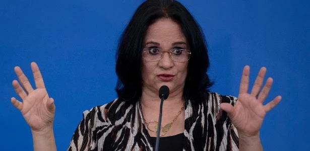 Damares: 'Como combater pedofilia se não levo desenvolvimento na Amazônia?'