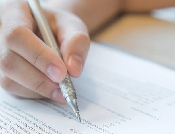 Candidato que questionou nota de concurso fará próximas fases