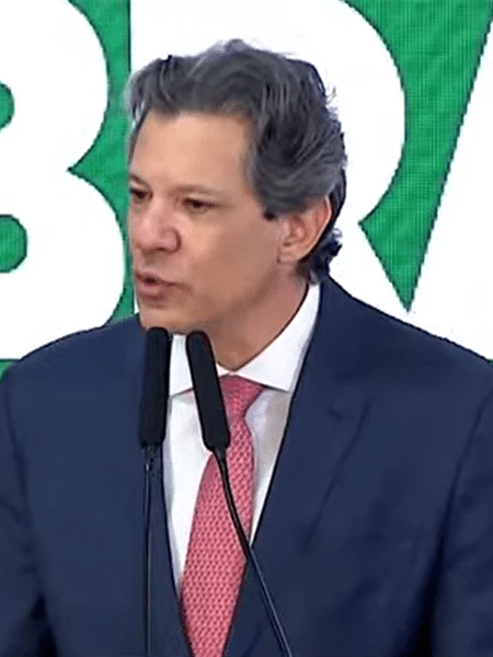 Haddad: Brasil sofre sanção dos EUA ?por ser mais democrático que agressor?