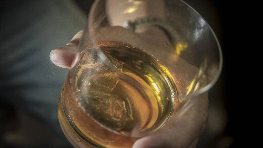 Vender bebida com metanol pode render 30 anos de prisão em caso de morte